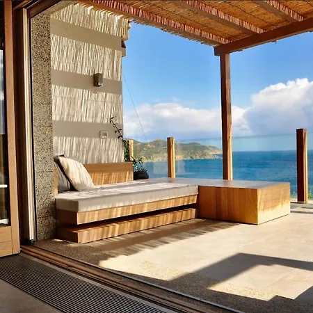Villa Belocations - And On The Rocks