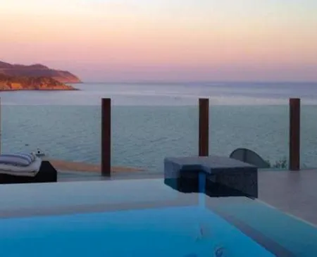 Belocations - And On The Rocks Villa *