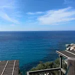 Belocations - And On The Rocks Torre delle Stelle