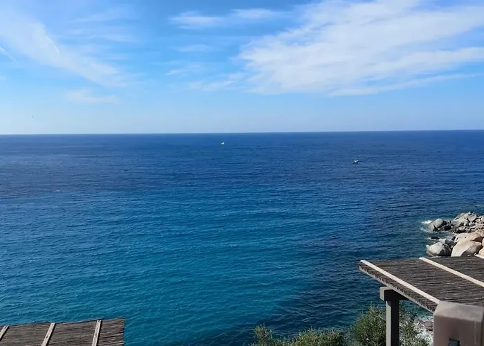 Belocations - And On The Rocks Torre delle Stelle