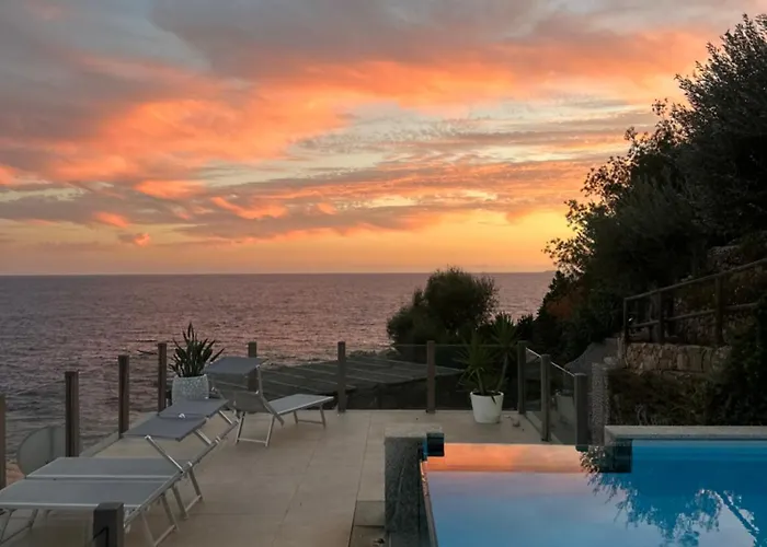 Villa Belocations - And On The Rocks